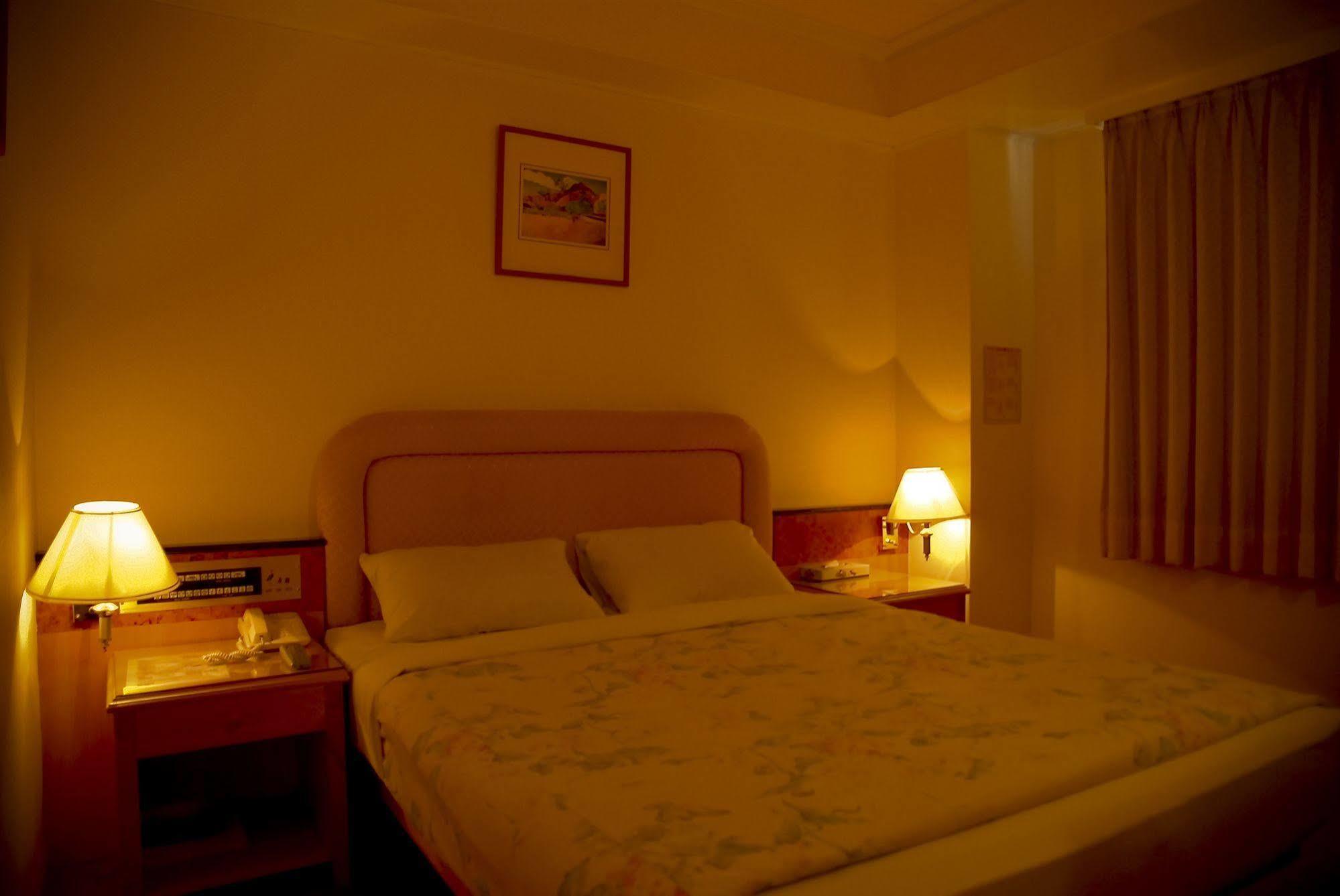 Hara Zuru Hotel Taoyuan Esterno foto