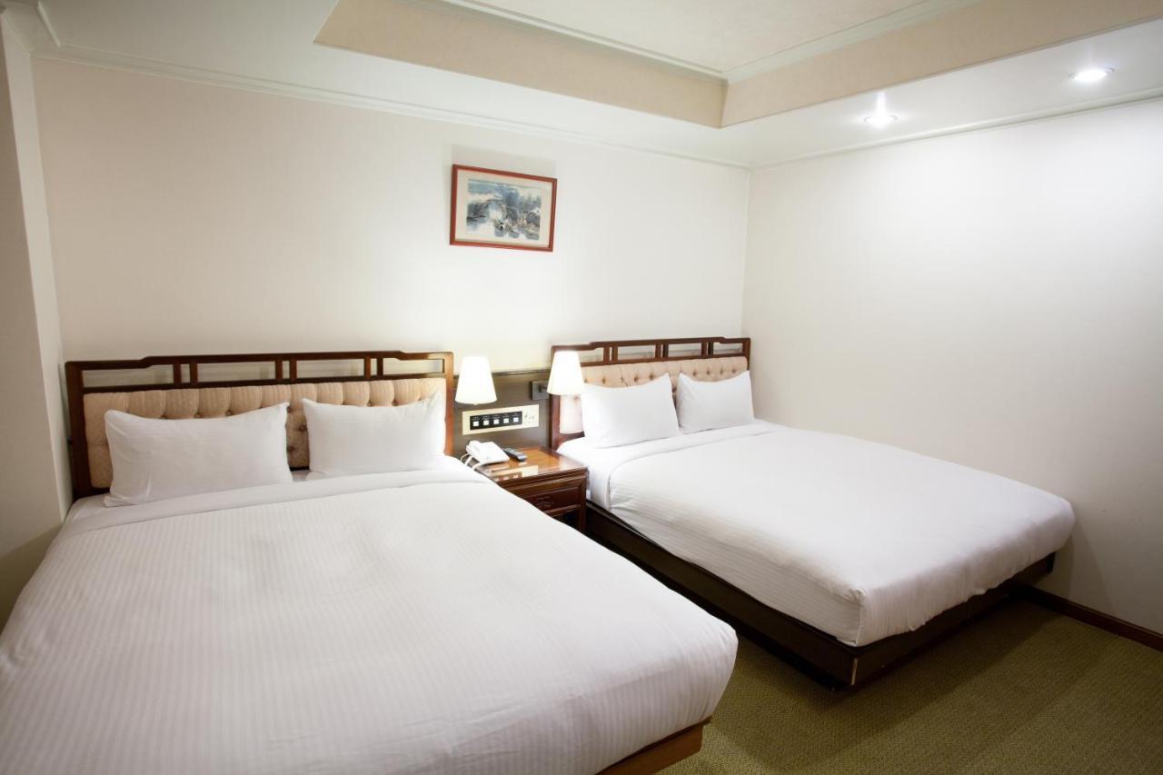 Hara Zuru Hotel Taoyuan Esterno foto